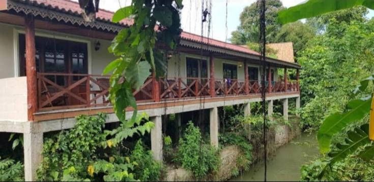 Maylyn Guesthouse Vang Vieng Bagian luar foto